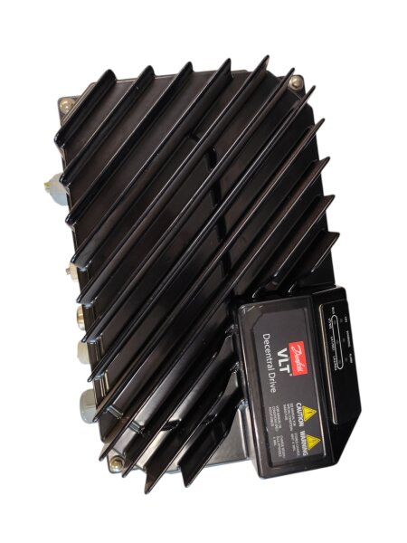 Danfoss VLT FCD302PK75T4B66H1S1FMXCXXXEXALBZXXXXXD0 134L6760 Decentral Drive FCD 302